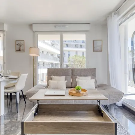 Full Equipe 2ch A Atlantis - 2 Parking Prive - Balcon شقة